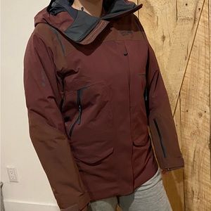 Mountain hardwear gore tex